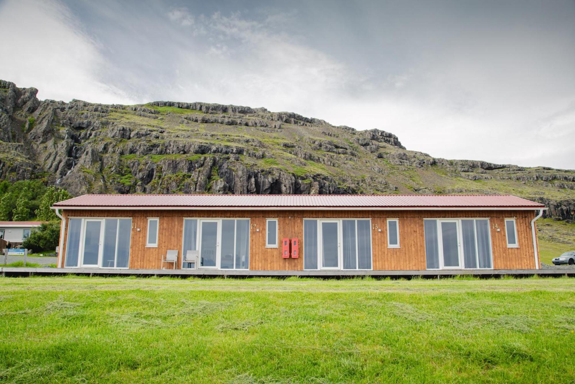 Guesthouse Skalafell Екстер'єр фото